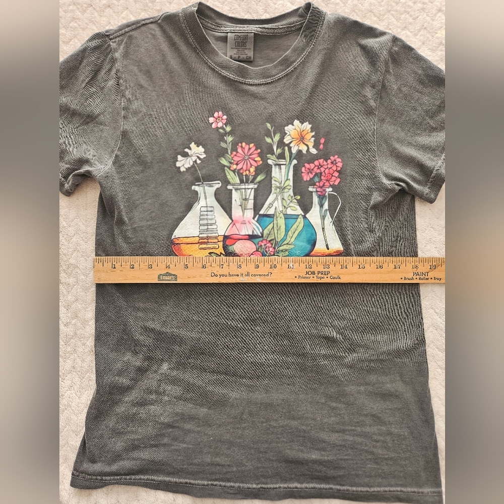 Flowers And Science Tee, Size Small - Picture 4 of 7
